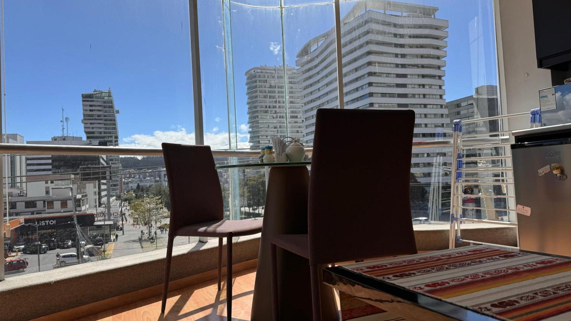 Edificio Tofino Apartment กีโต ภายนอก รูปภาพ