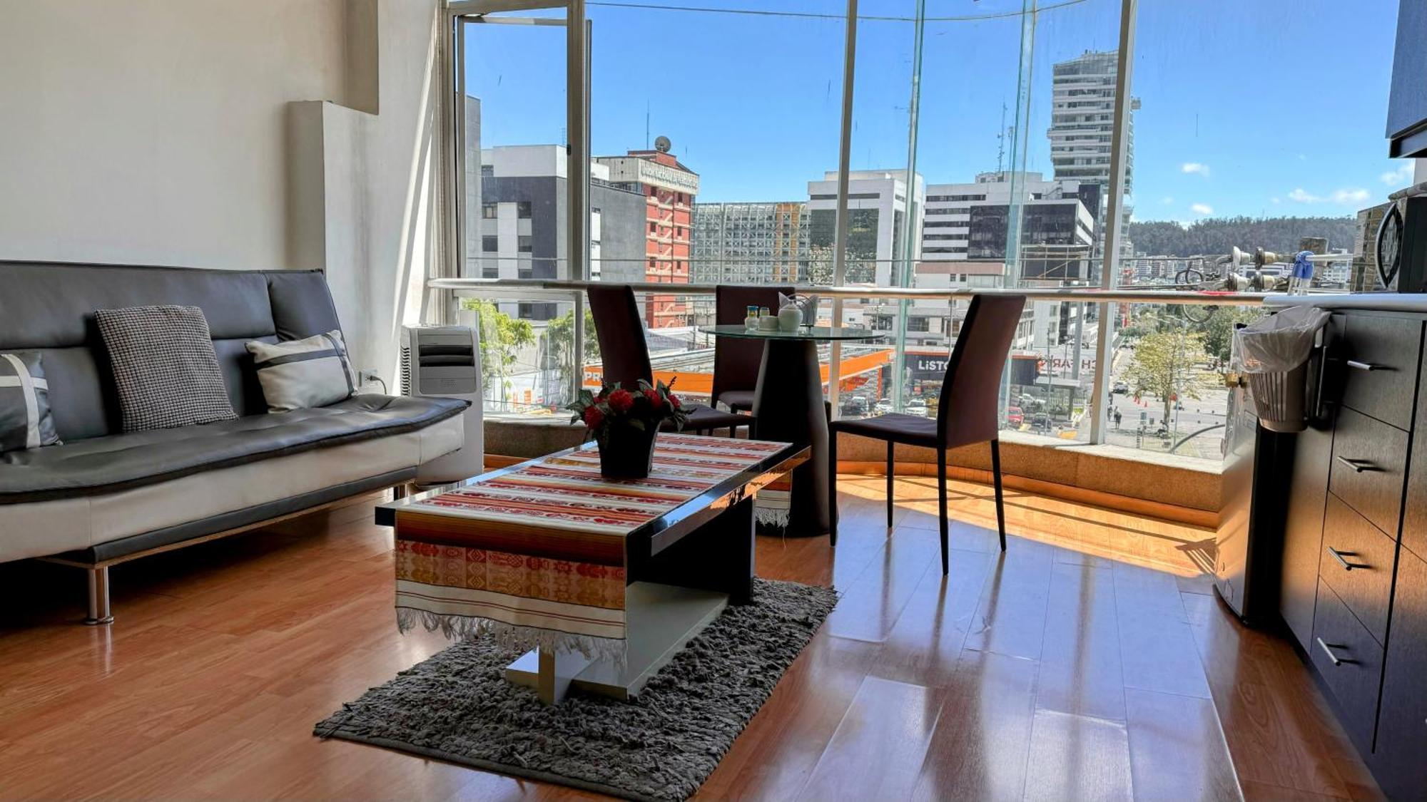 Edificio Tofino Apartment กีโต ภายนอก รูปภาพ